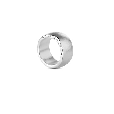 Ama Stella: Massiv Diamond Ring in 925er Silber mit 8 Diamanten